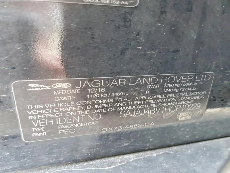 2017 JAGUAR XE PREMIUM  