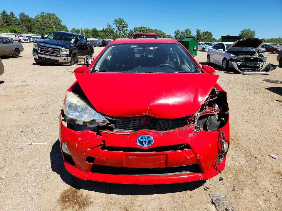 2014 TOYOTA PRIUS C THREE  