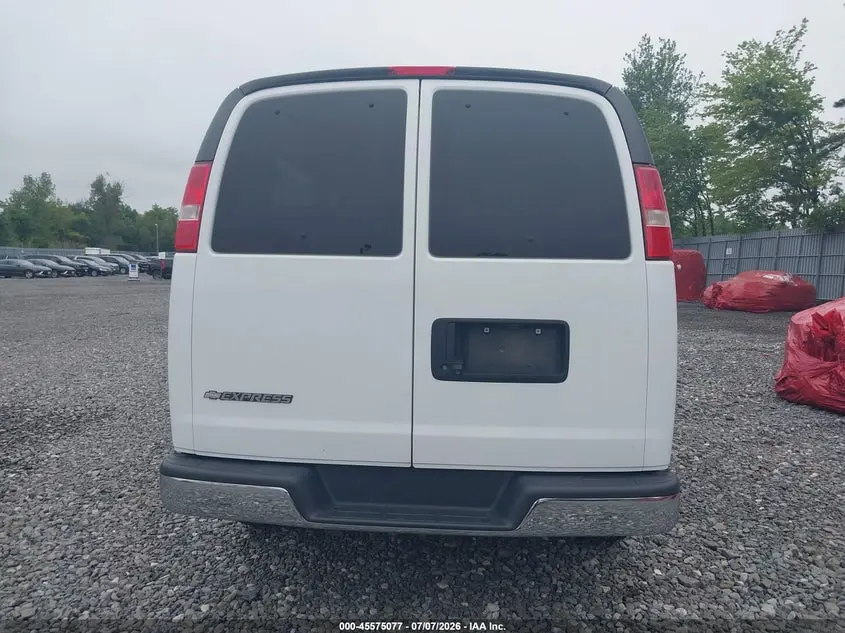 2017 CHEVROLET EXPRESS 3500 LT