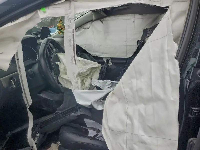 2015 VOLKSWAGEN JETTA SE  