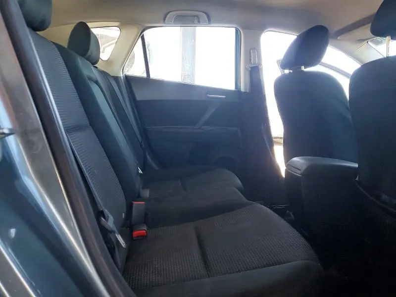 2013 MAZDA 3 I  