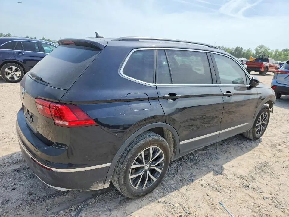 2020 VOLKSWAGEN TIGUAN SE  