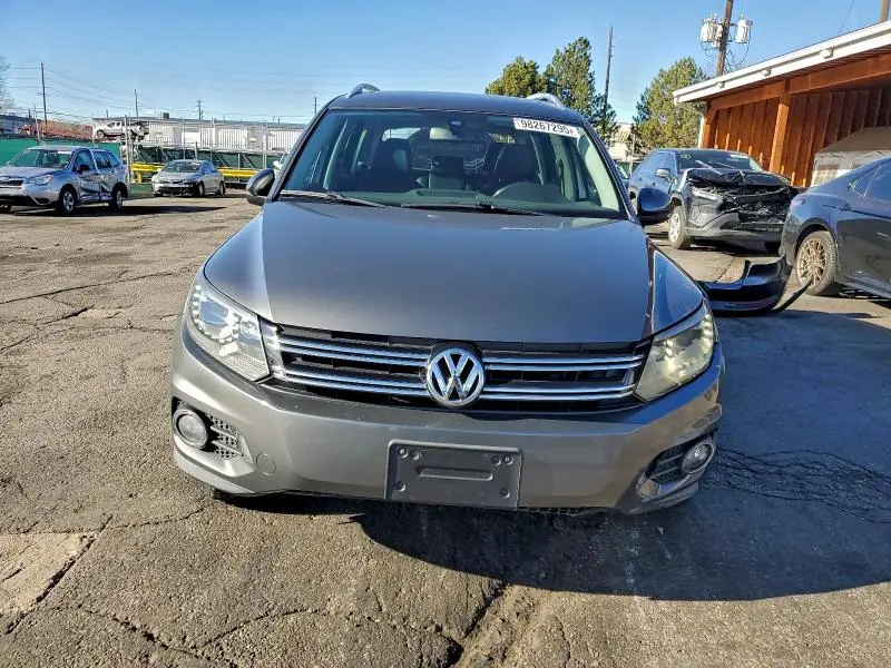 2016 VOLKSWAGEN TIGUAN S  