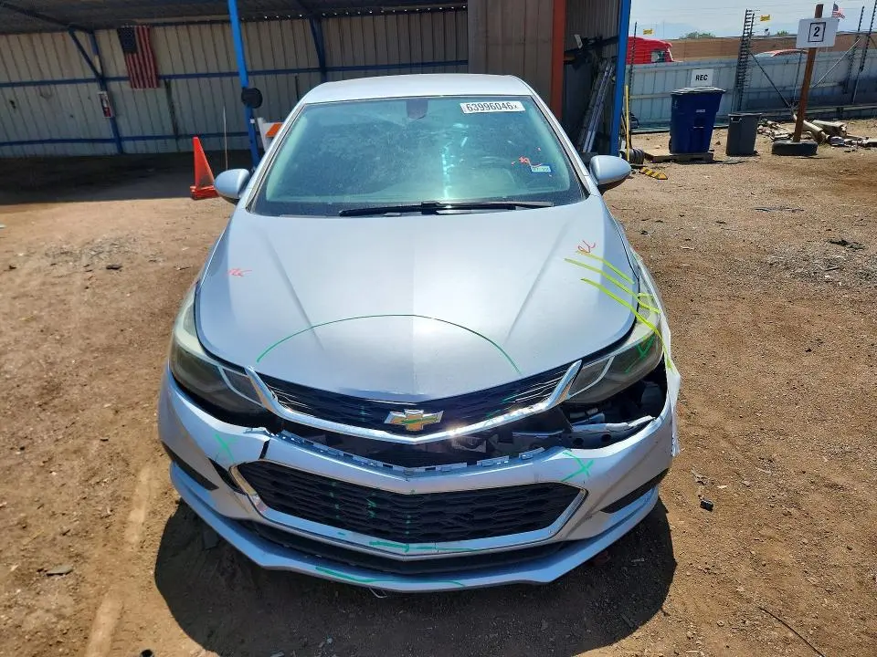 2017 CHEVROLET CRUZE LT  