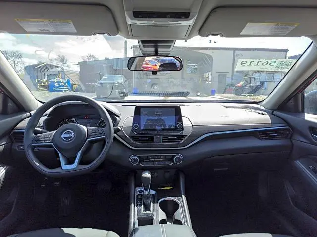 2024 NISSAN ALTIMA SV  