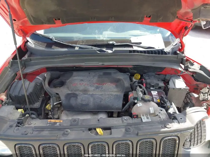 2017 JEEP RENEGADE LATITUDE FWD