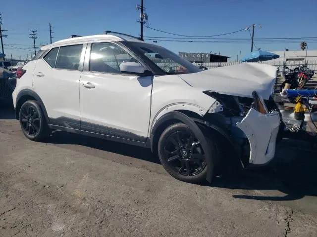 2024 NISSAN KICKS SV  