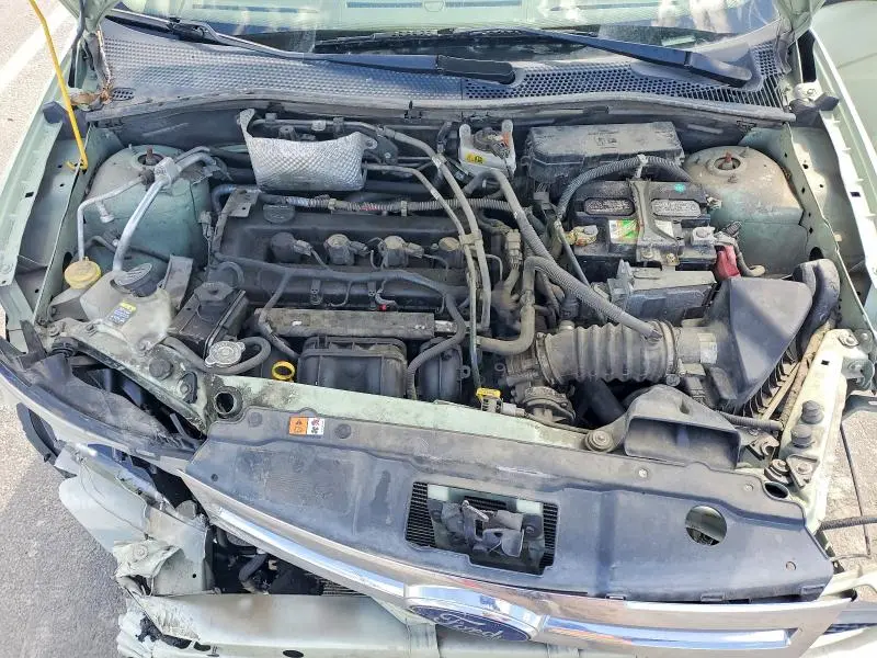 2010 FORD FOCUS SE  