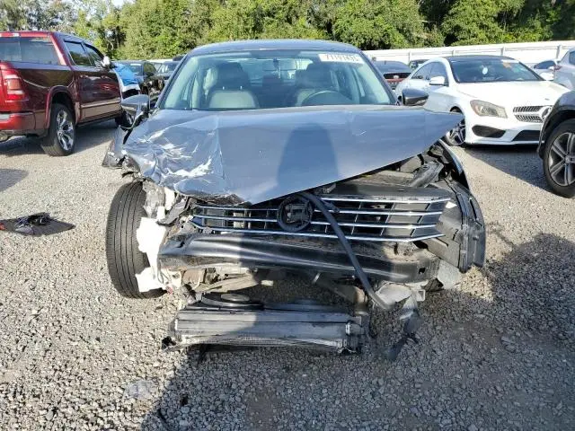 2016 VOLKSWAGEN PASSAT SE