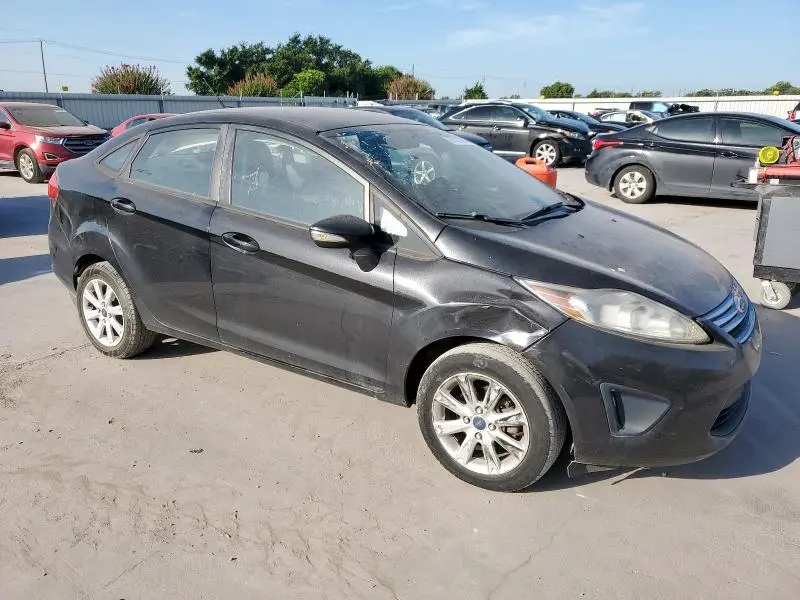 2013 FORD FIESTA SE  
