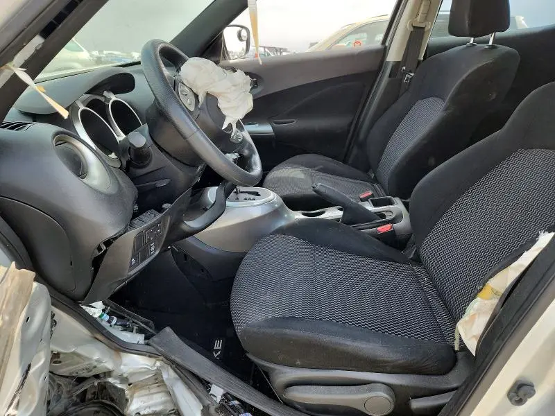 2015 NISSAN JUKE S  