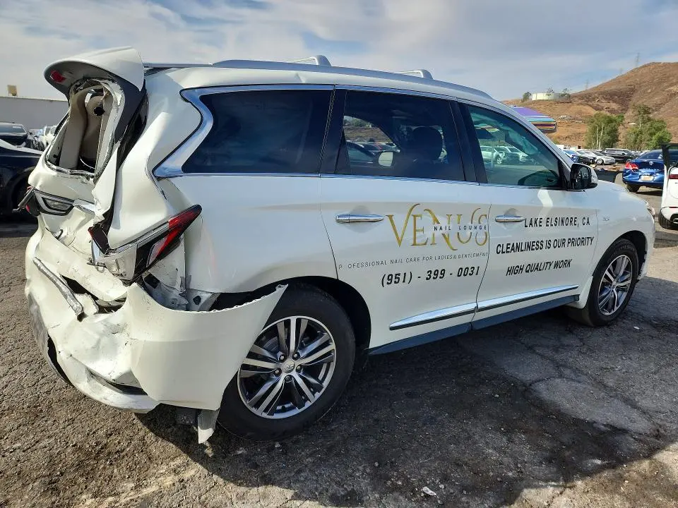 2020 INFINITI QX60 LUXE  