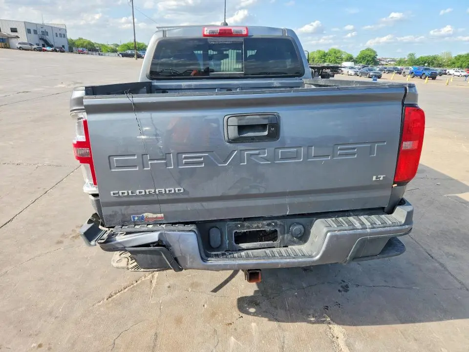 2022 CHEVROLET COLORADO LT  