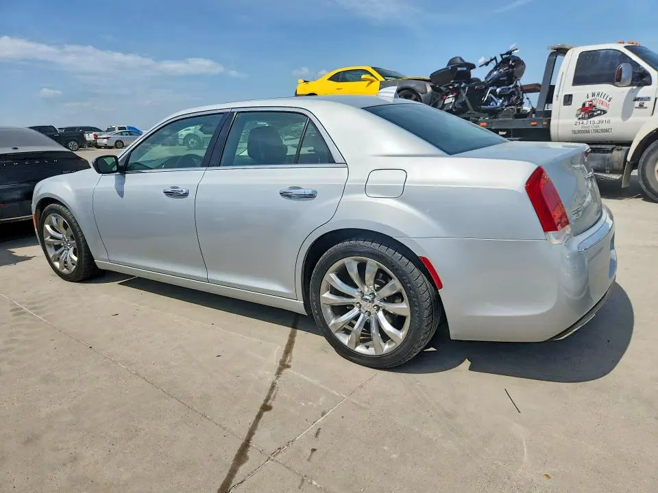 2020 CHRYSLER 300 LIMITED  
