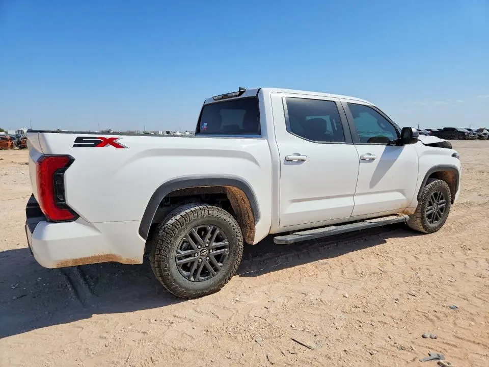 2025 TOYOTA TUNDRA SR5  