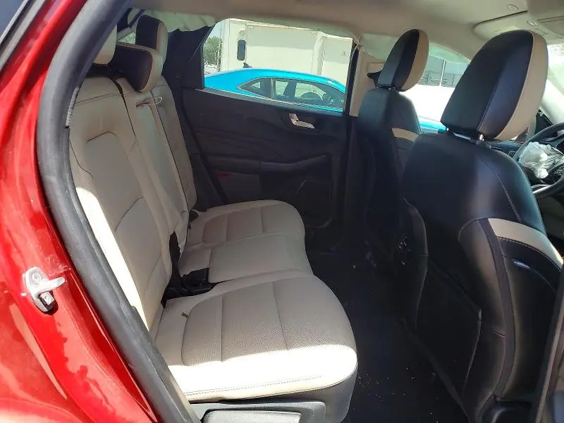 2021 FORD ESCAPE TITANIUM  