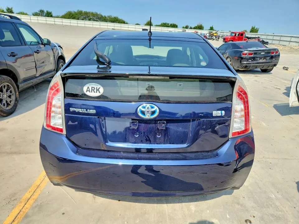 2014 TOYOTA PRIUS TWO  