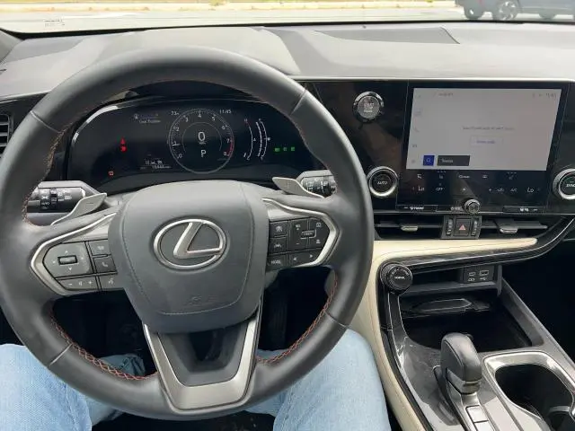 2022 LEXUS NX 250  