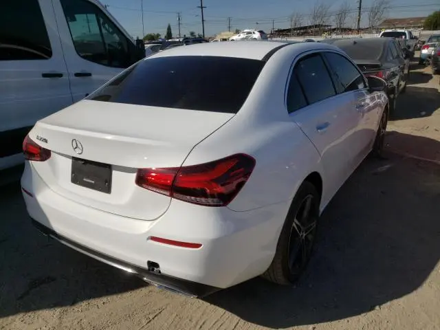 2020 MERCEDES-BENZ A 220