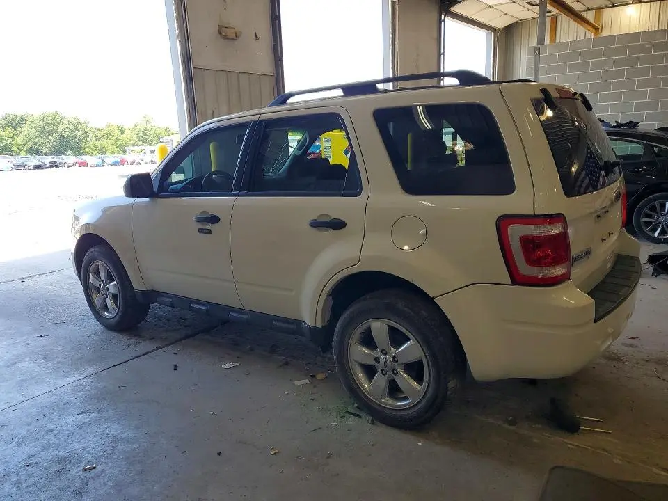 2010 FORD ESCAPE XLT  