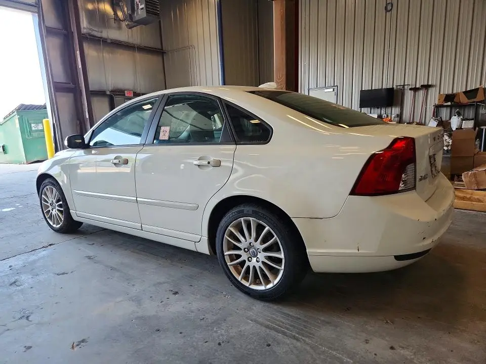 2010 VOLVO S40 2.4I  