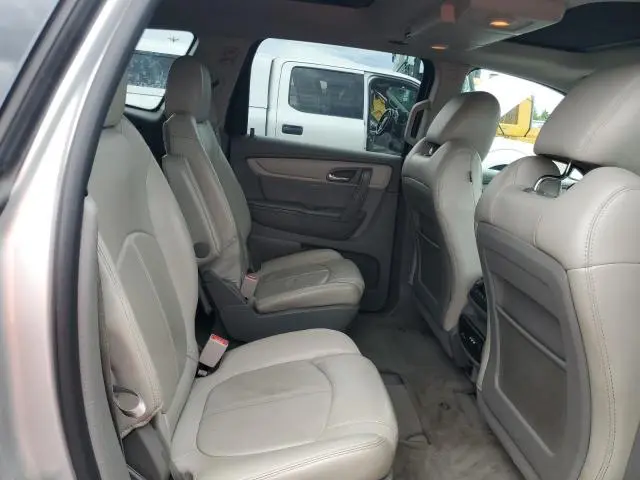 2014 CHEVROLET TRAVERSE LT  