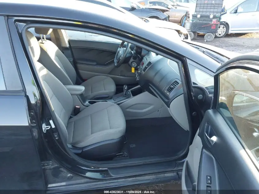 2014 KIA FORTE LX