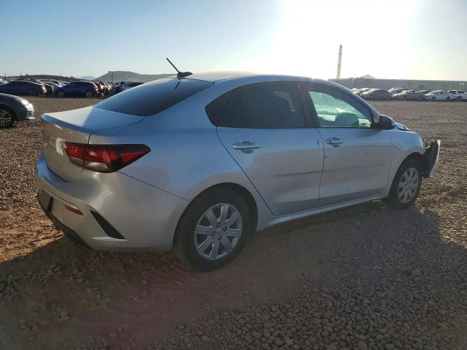 2022 KIA RIO LX  