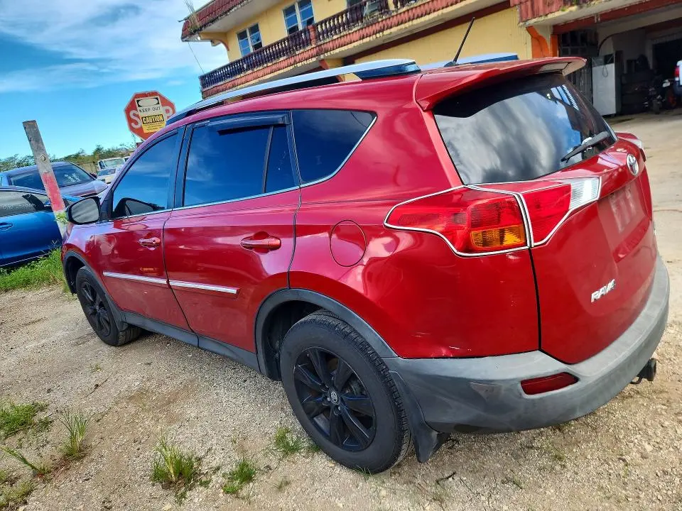 2014 TOYOTA RAV4 LE  
