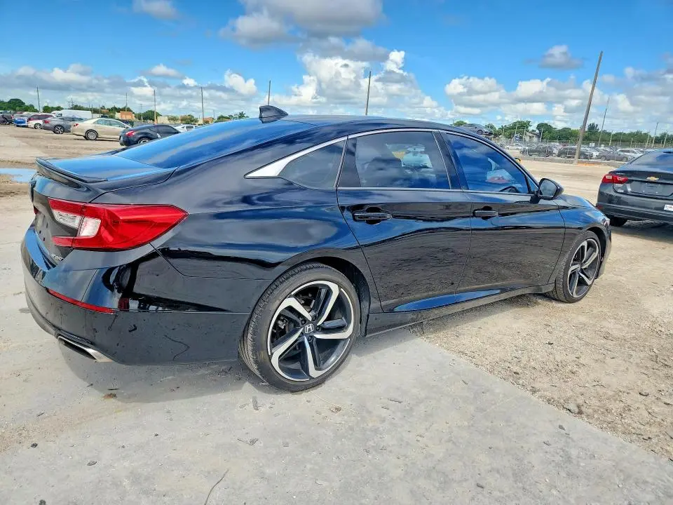 2022 HONDA ACCORD SPORT  