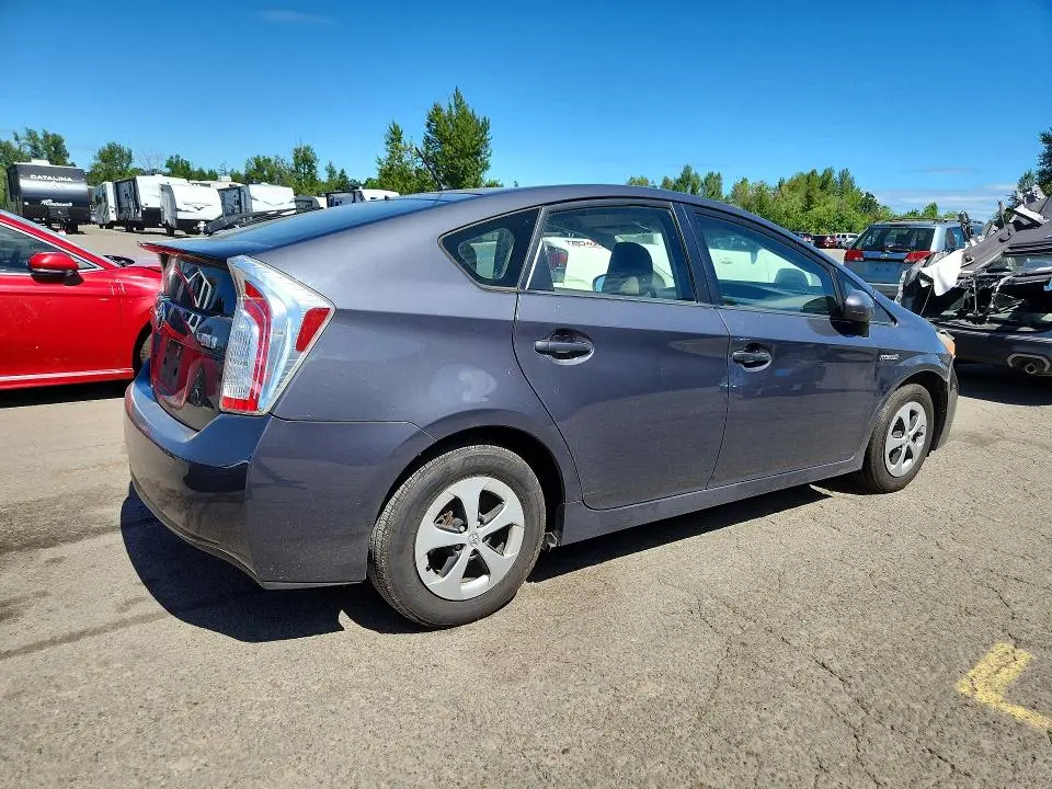 2013 TOYOTA PRIUS TWO  