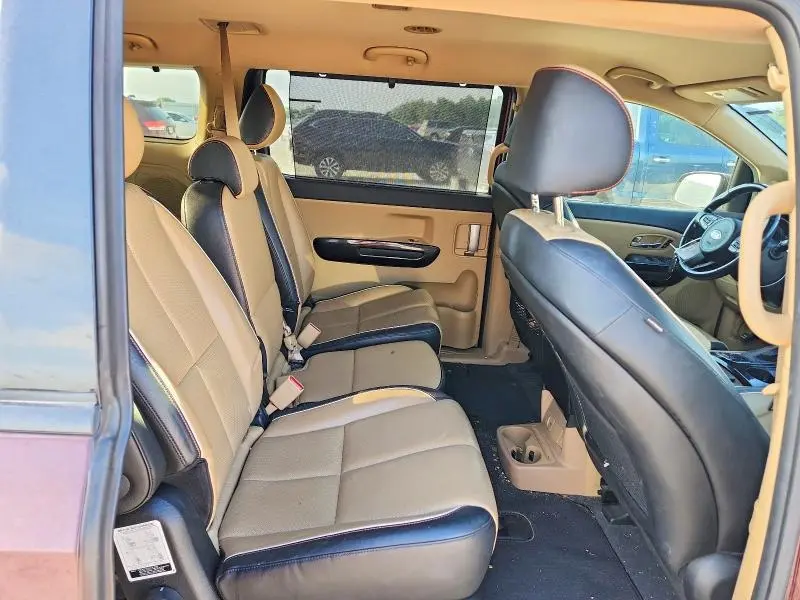 2017 KIA SEDONA EX  