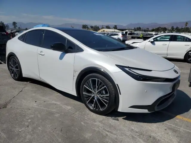 2024 TOYOTA PRIUS LE  