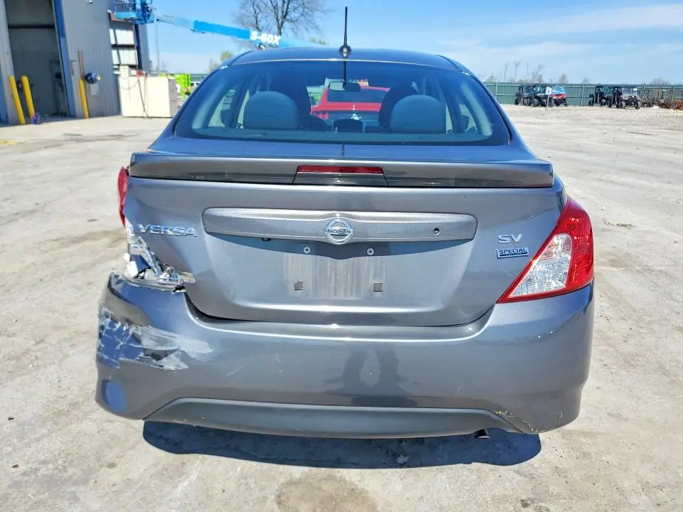 2019 NISSAN VERSA SV  