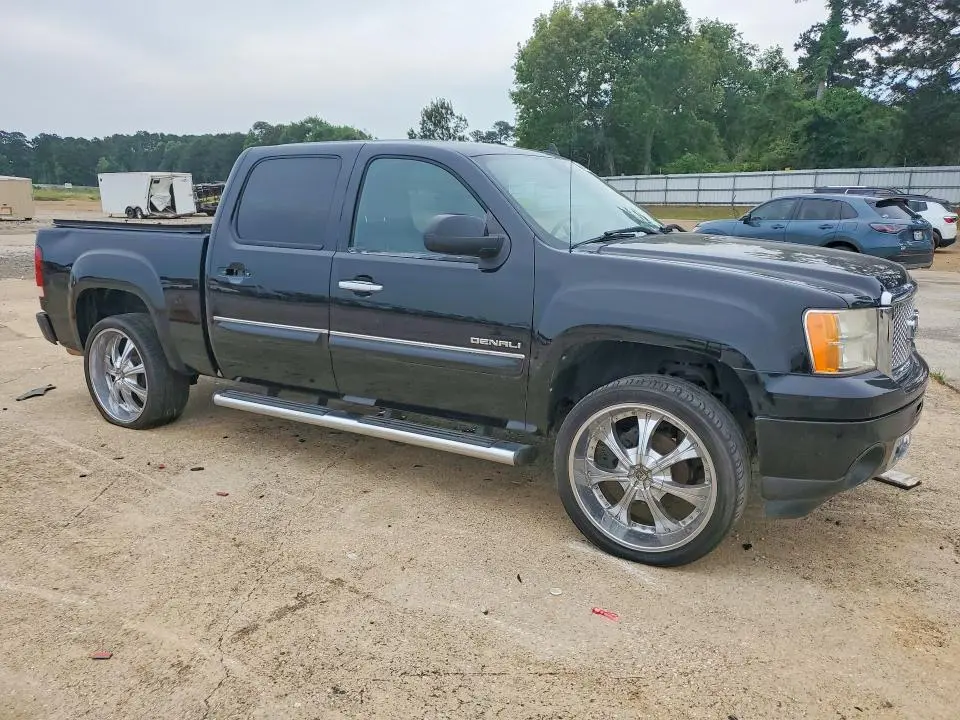 2011 GMC SIERRA C1500 DENALI  