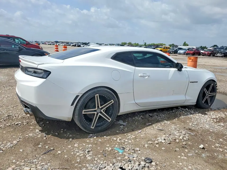 2017 CHEVROLET CAMARO LT  