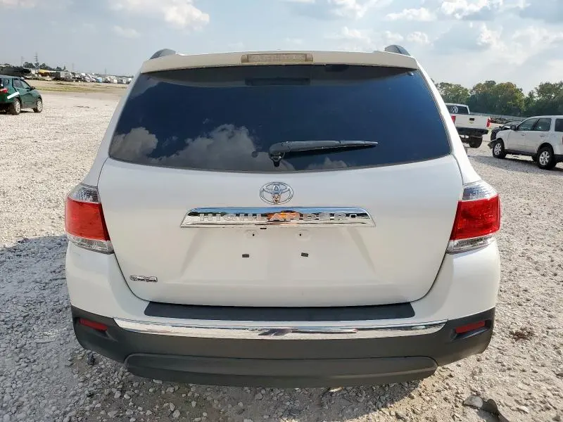 2013 TOYOTA HIGHLANDER LIMITED  