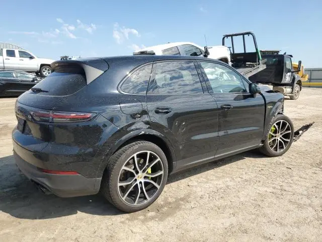 2023 PORSCHE CAYENNE E-HYBRID  