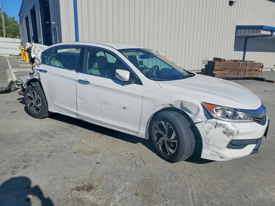 2017 HONDA ACCORD LX  