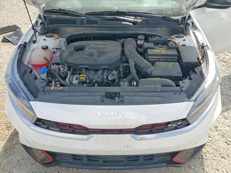 2023 KIA FORTE GT  