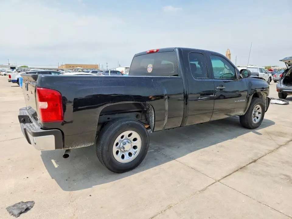 2011 CHEVROLET SILVERADO C1500 LS  