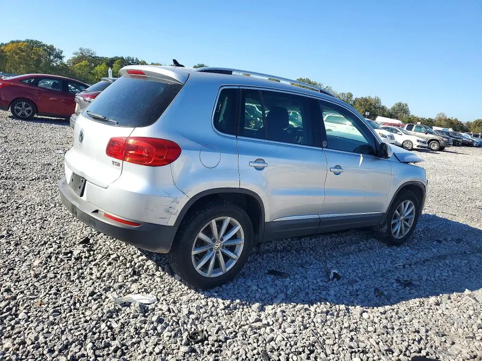 2017 VOLKSWAGEN TIGUAN WOLFSBURG  