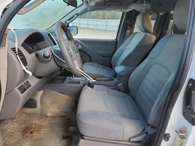 2017 NISSAN FRONTIER S