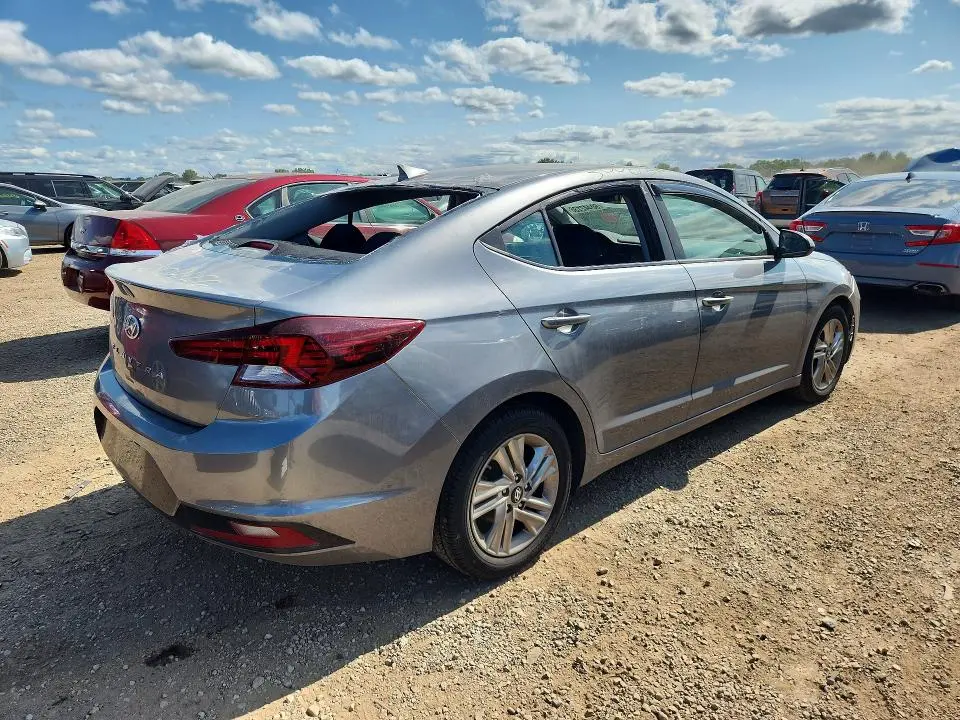 2019 HYUNDAI ELANTRA SEL  