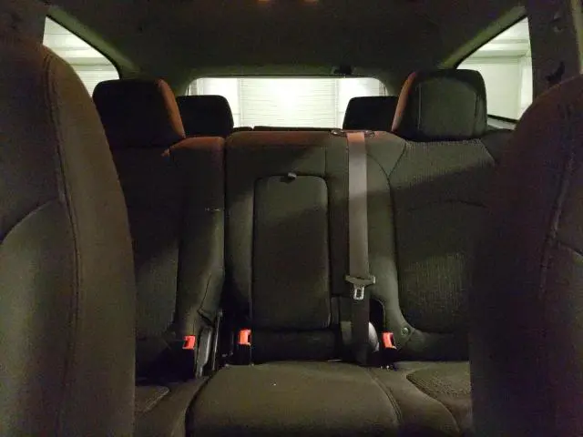 2010 CHEVROLET TRAVERSE LT  