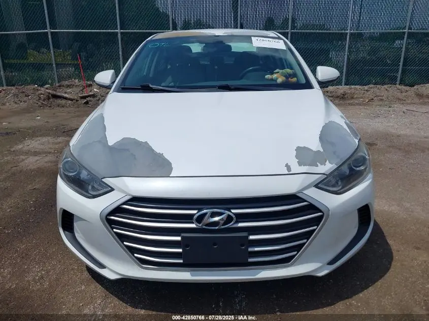 2017 HYUNDAI ELANTRA SE