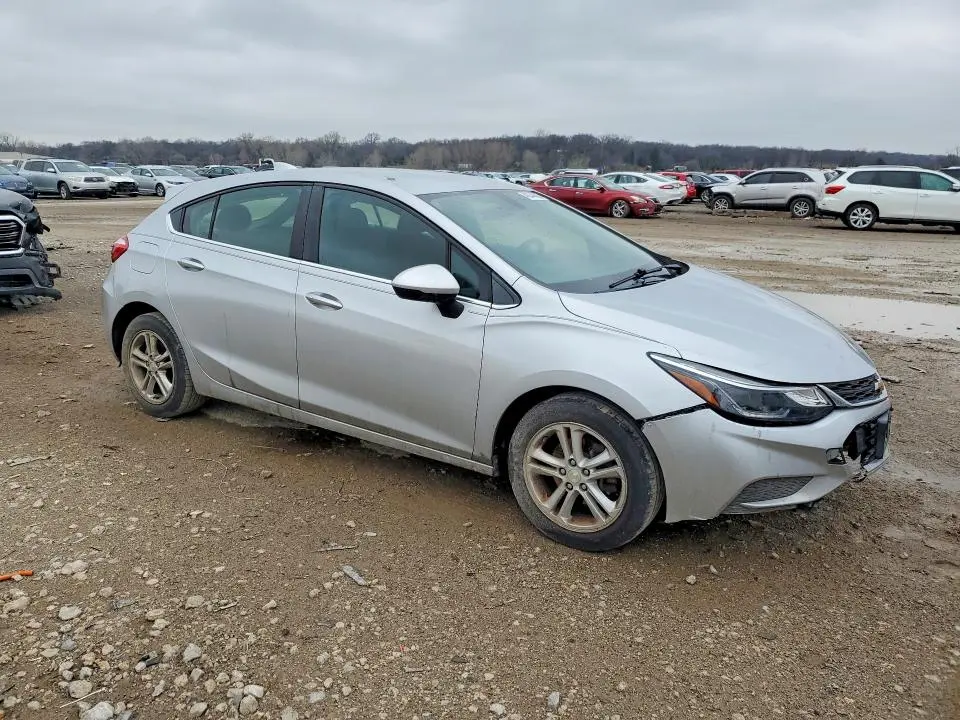 2018 CHEVROLET CRUZE LT  