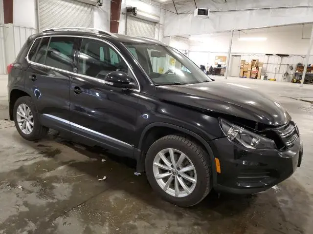 2017 VOLKSWAGEN TIGUAN WOLFSBURG  