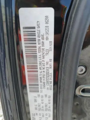 2013 RAM 1500 SLT  