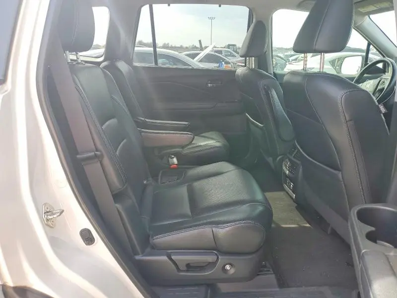 2017 HONDA PILOT ELITE  